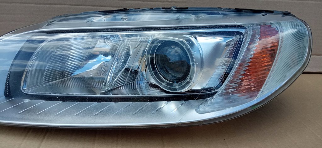 VOLVO XC70 V70 S80 SCHEINWERFER LINKS VORNE XENON LED 31420013