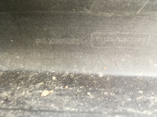 Laden Sie das Bild in den Galerie-Viewer, CITROEN DS3 16- LIFT ORIG. STOSSSTANGE VORNE 9814757377