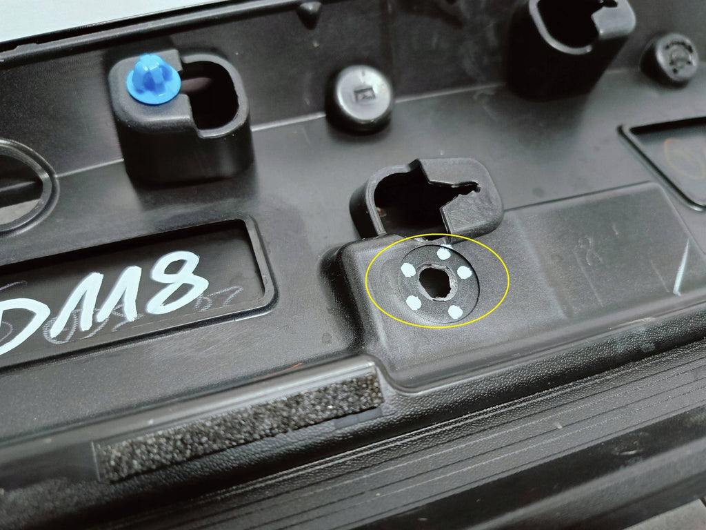 Nissan Ariya FE0 20- LISTWA NAKŁADKA DRZWI LEWY TYŁ LEWA TYLNA 82877-5MP5A