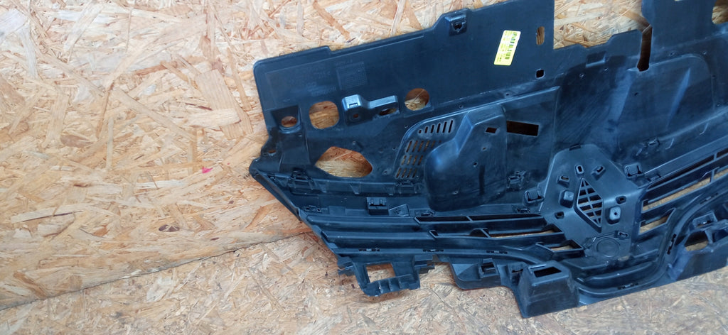 RENAULT CLIO 4 IV LIFT 16- KÜHLERGRIL MITTE 622562901R