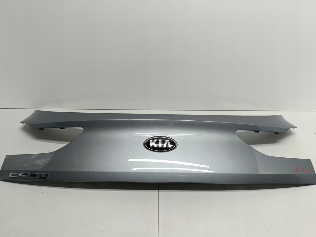 KIA CEED III KOMBI 18- BLENDA NAKŁADKA KLAPY BAGAŻNIKA TYŁ 87311-J7300
