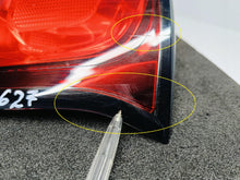 Laden Sie das Bild in den Galerie-Viewer, CITROEN C3 II LIFT 13- REFLEKTOR HECKKLAPPENLEUCHTE RECHTS HINTEN 9803934280
