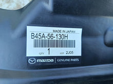 Laden Sie das Bild in den Galerie-Viewer, MAZDA 3 III BM 13- RADHAUSSCHALE RECHTS VORNE NEU B45A-56-130H
