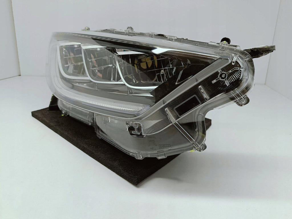 Toyota Yaris IV 4 XP21 19- LAMPA PRAWA PRZÓD PRZEDNIA FULL LED KOITO K0-8