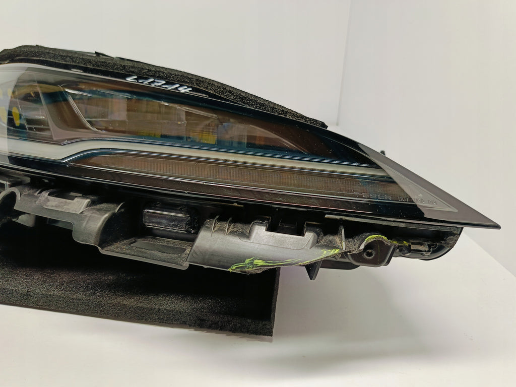 TESLA MODEL 3 LIFT HIGHLAND 24- RECHTER SCHEINWERFER VORNE FULL LED EU 1760889-00-E