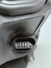 Load image into Gallery viewer, Audi A4 B9 8W 15- LAMPA PRAWA PRZÓD PRZEDNIA KSENON+LED 8W0941006