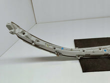 Laden Sie das Bild in den Galerie-Viewer, HYUNDAI IONIQ 5 V 21- LAMPA LISTWA BLENDA ŚWIATŁO DRL LEWA PRZÓD 92108-GI