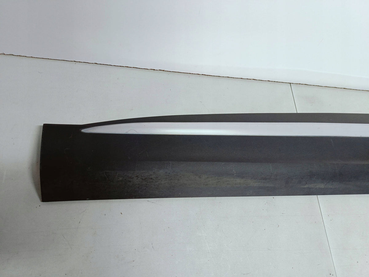 MG Hs 18- Baguette Cache Porte Avant Gauche Gauche Avant Chrome 10423724 — photo 4 sur 12