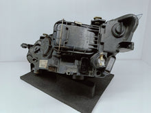 Laden Sie das Bild in den Galerie-Viewer, Seat Ibiza V ARONA 17- LAMPA PRAWA PRZÓD ZWYKŁA H7 EU 6F1941006B