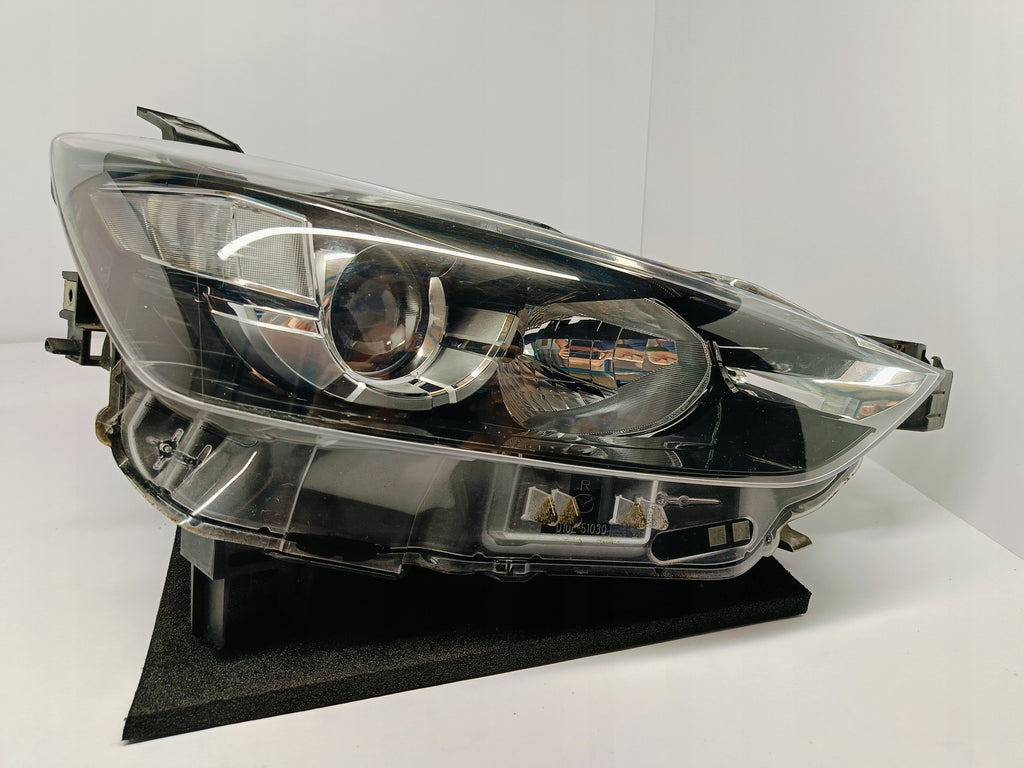 MAZDA CX-3 CX3 15- LAMPA PRAWA PRZÓD PRZEDNIA ZWYKŁA 3 PIN D10E-51030