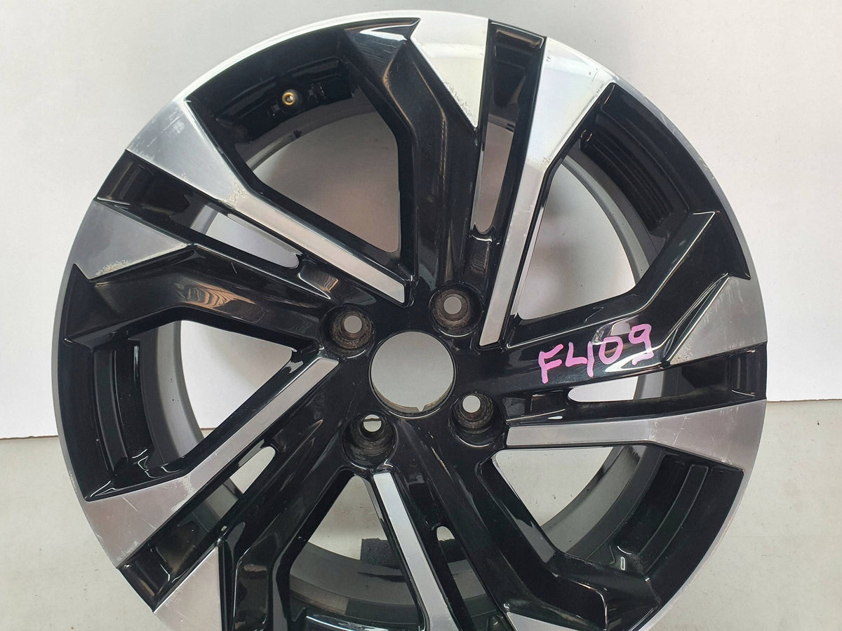 Peugeot 208 2008 II Felga Aluminiowa 17 Cali 6.5x17 ET32 4x108 9828186080 — zdjęcie 3 z 16