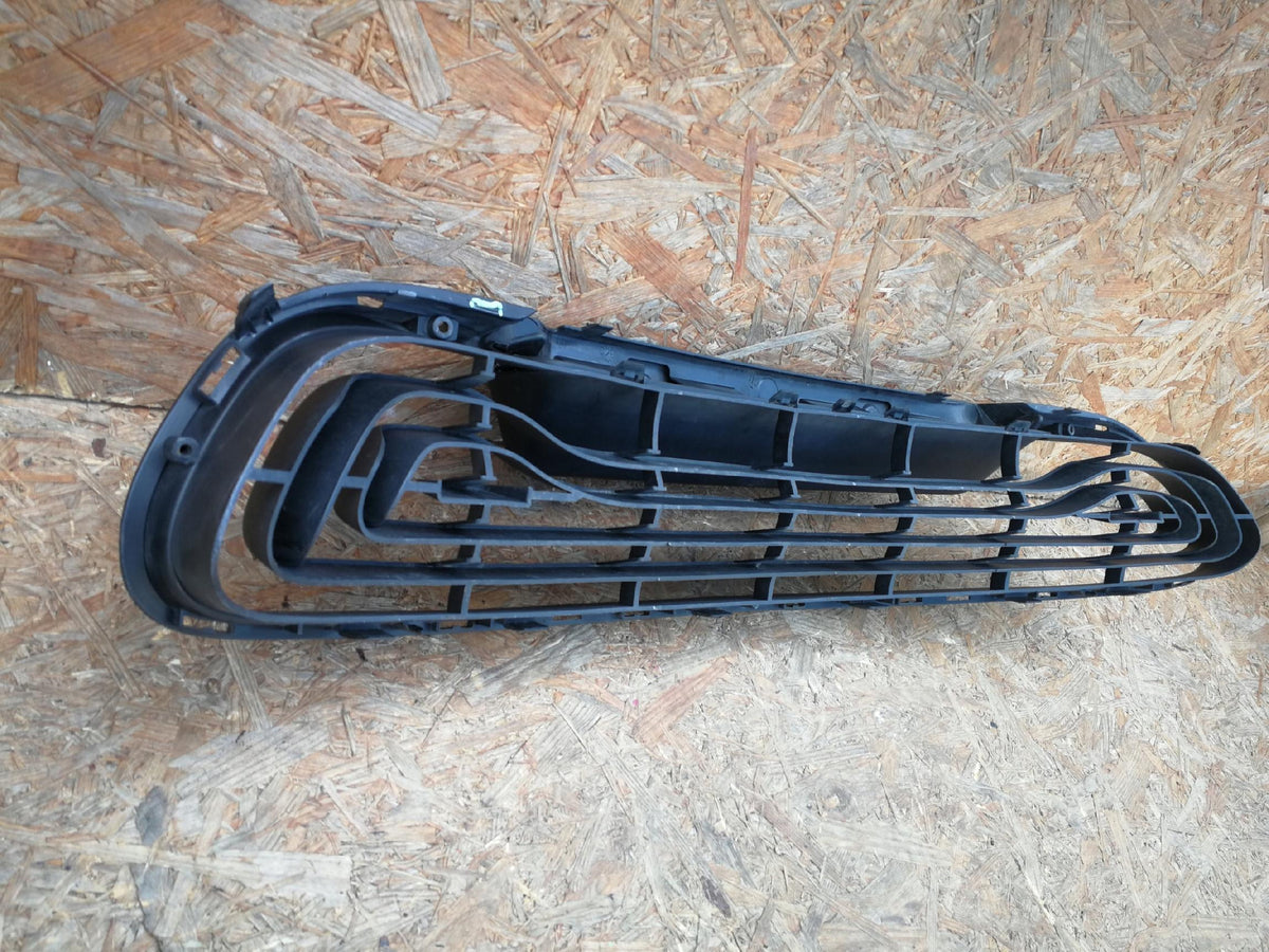 Renault Zoe I 12- Kühlergrill Gitter Mittlere Stossstange Przdniego 1119778X — Foto 10 von 13