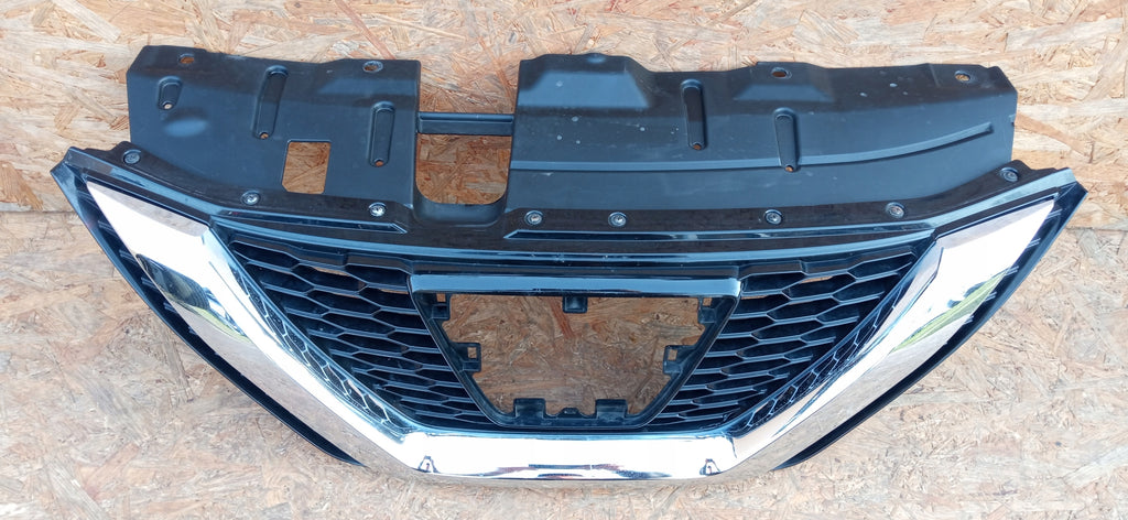 NISSAN QASHQAI II J11 LIFT 17- ATRAPA GRILL ZDERZAKA PRZEDNIEGO 62310HV00A