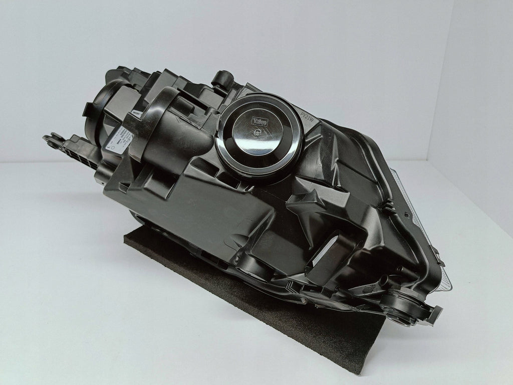 Skoda Fabia III 3 NJ3 14- LAMPA LEWA PRZÓD PRZEDNIA ZWYKŁA H4 6V1941015