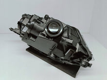 Laden Sie das Bild in den Galerie-Viewer, Skoda Fabia III 3 NJ3 14- LAMPA LEWA PRZÓD PRZEDNIA ZWYKŁA H4 6V1941015