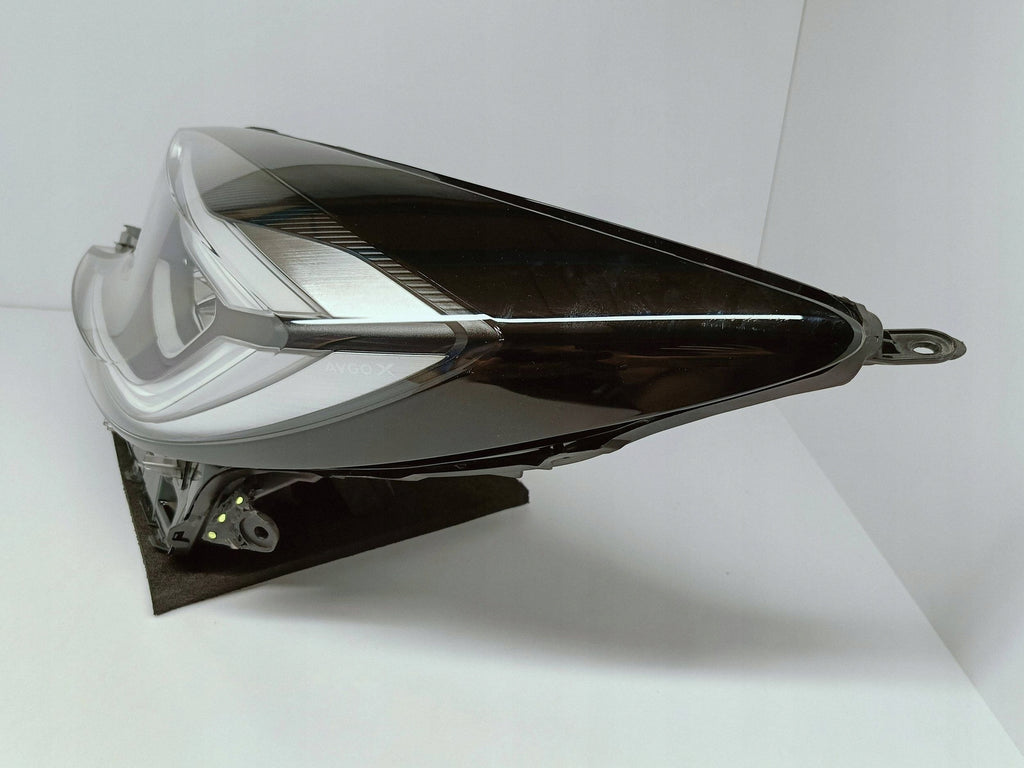 Toyota Aygo X 22- LAMPA LEWA PRZÓD PRZEDNIA FULL LED EU KOITO 0H-33