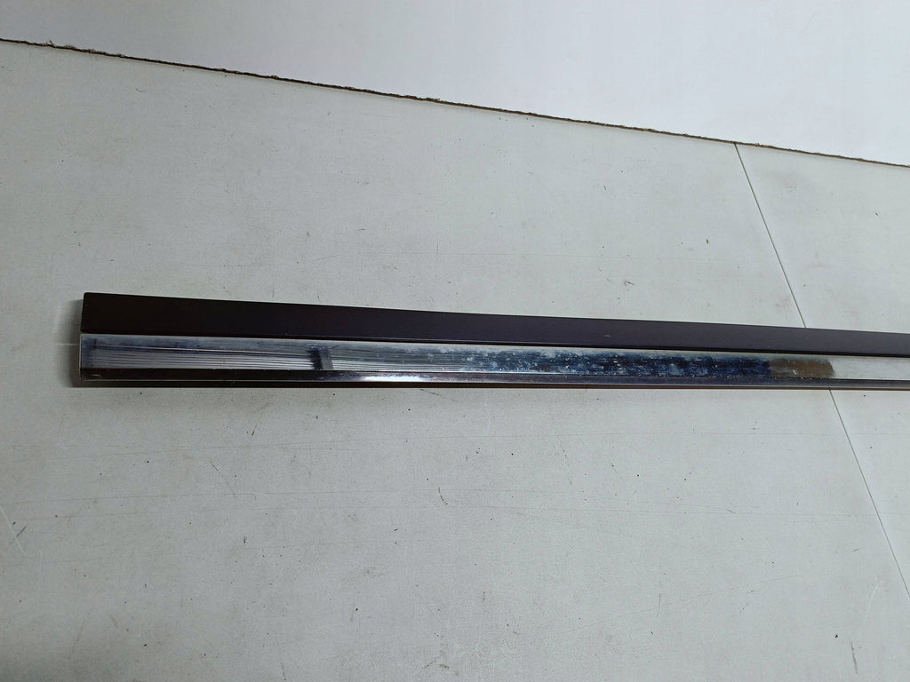 Volkswagen PASSAT B8 14- ZIERLEISTE TÜR VORNE LINKS CHROM 3G0854939