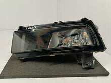 Load image into Gallery viewer, VOLKSWAGEN TOURAN II 15- REFLEKTOR HALOGEN PRZECIWMGŁOWY LEWY 5TA941661A
