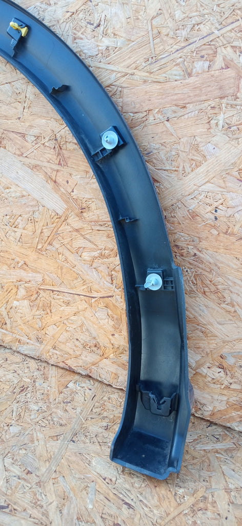 NISSAN QASHQAI II J11 LIFT LISTWA BŁOTNIKA LEWY TYŁ LEWA TYLNA 93829HV11A