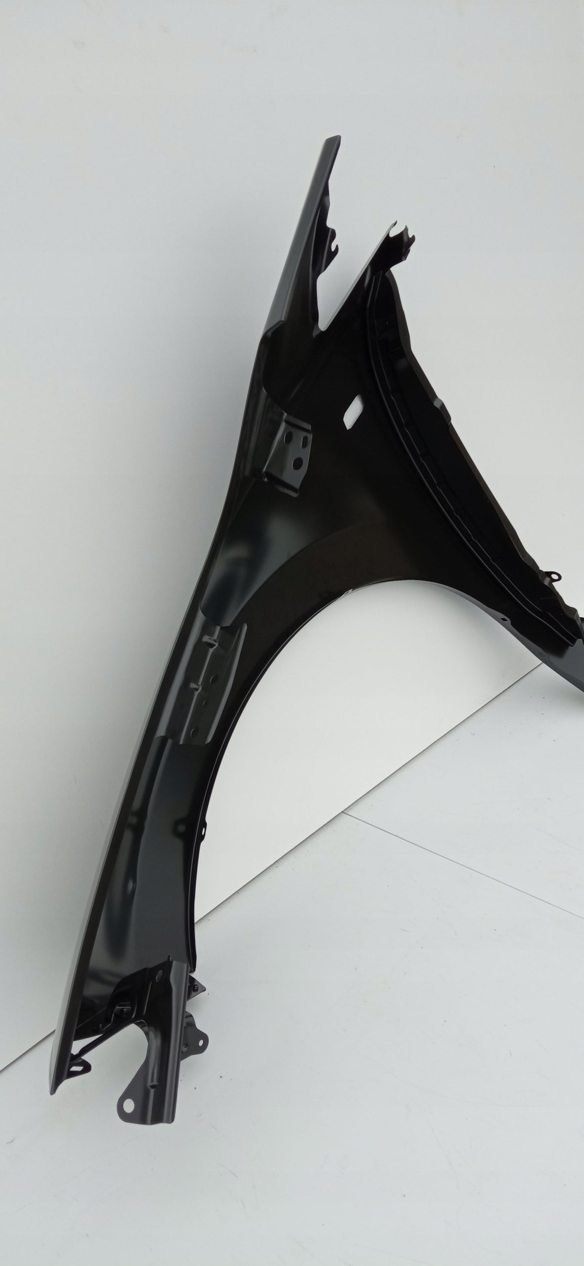 Nissan Leaf I 10- Front Right Fender Front New OE F3100-3NLMA — photo 13 of 16