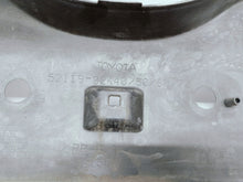Laden Sie das Bild in den Galerie-Viewer, TOYOTA AURIS II FACELIFT 15- STOßSTANGE VORNE 52119-02K40
