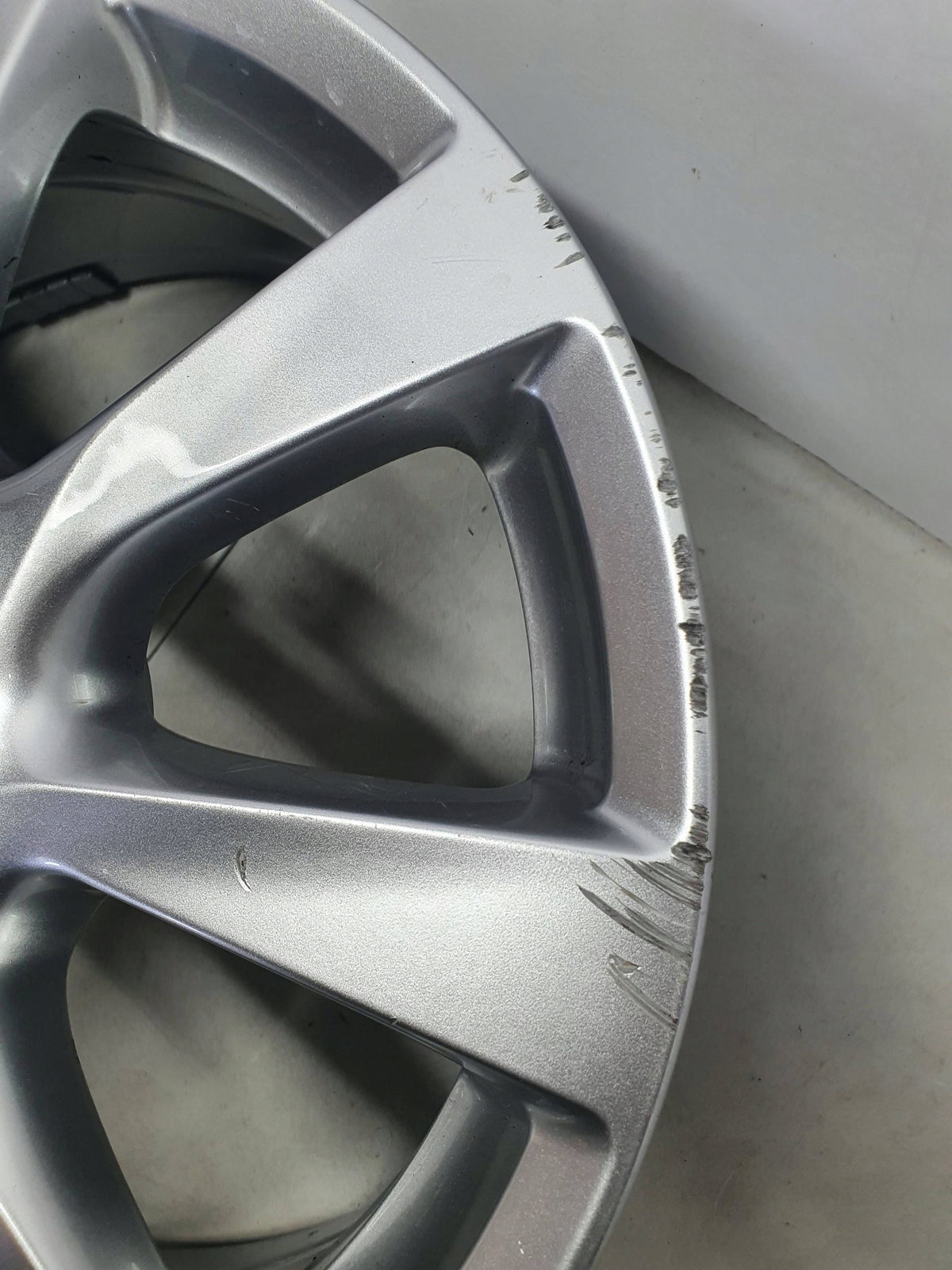 Opel Corsa F Felga Aluminiowa 16 Cali 6,5X16 ET38 4X108 9832274480 — zdjęcie 11 z 16
