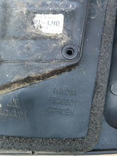 Load image into Gallery viewer, TOYOTA AYGO C1 107 LUSTERKO PRAWE