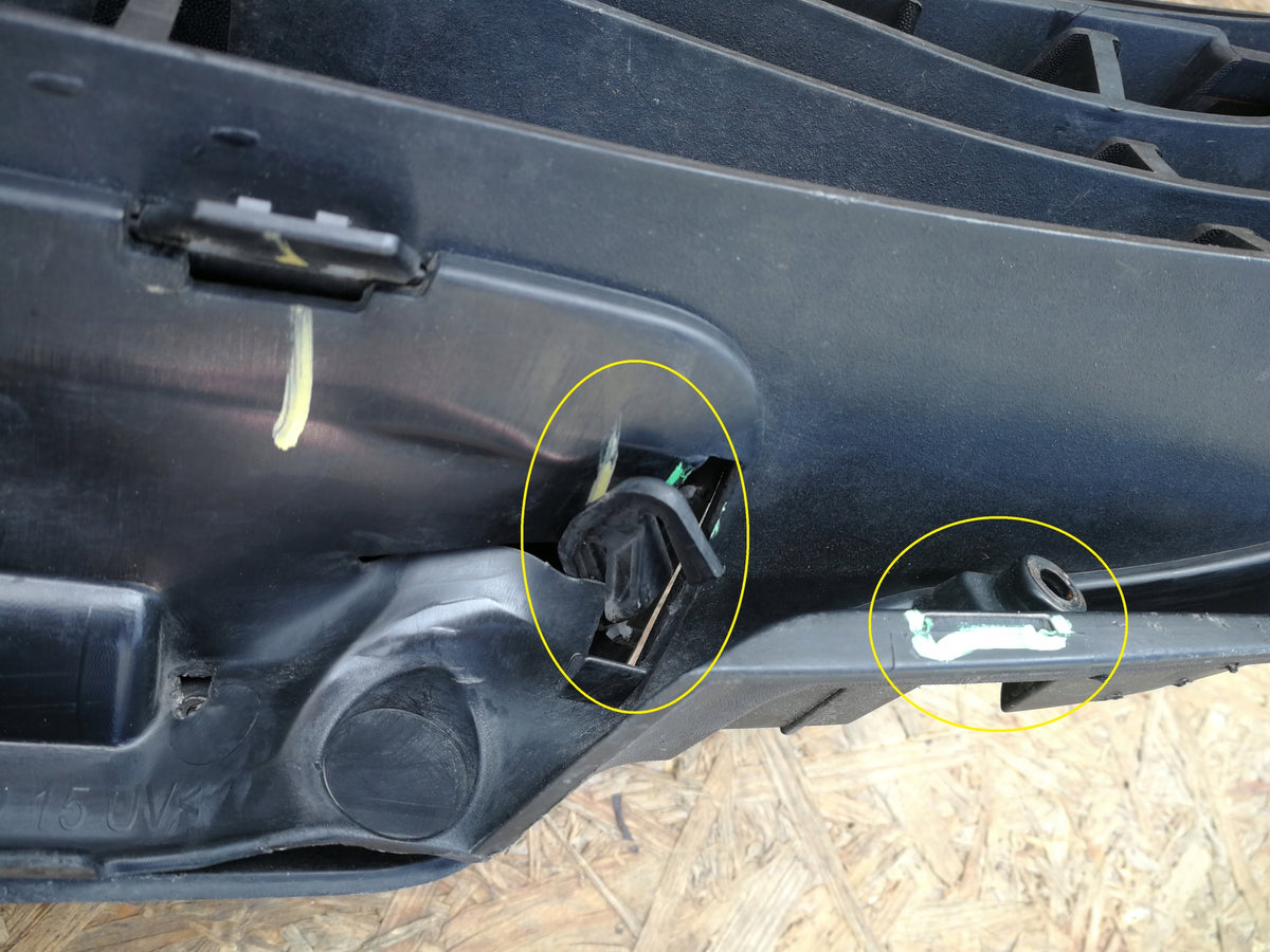 Renault Zoe I 12- Kühlergrill Gitter Mittlere Stossstange Przdniego 1119778X — Foto 7 von 13