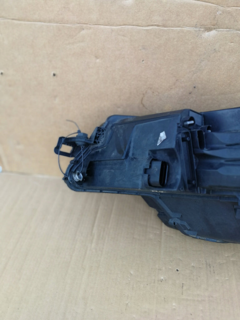 SKODA KAROQ 16- LAMPA PRAWA PRZÓD FULL LED 57B941016B