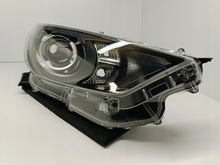 Load image into Gallery viewer, TOYOTA YARIS IV 4 P21 19-LAMPA REFLEKTOR PRAWY PRZÓD SOCZEWKA KOITO K0-6 EU