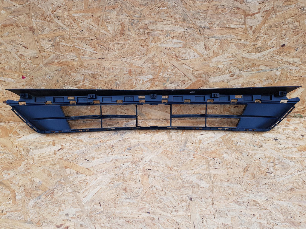 FORD KUGA MK3 ESCAPE ST 19 ATRAPA GRILL KRATKA ZDERZAKA PRZÓD LV4B-17K945-V