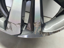 Załaduj zdjęcie do przeglądarki galerii, Peugeot EXPERT TRAVELLER FELAGA ALUMINIOWA 7''x17'' ET46 5X108 9810098577