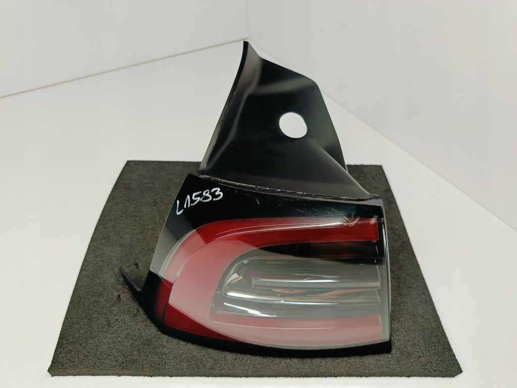 TESLA 3 III LIFT Y MY 20-LAMPA REFLEKTOR ŚWIATŁO LEWY TYŁ LED 1502086-00-D