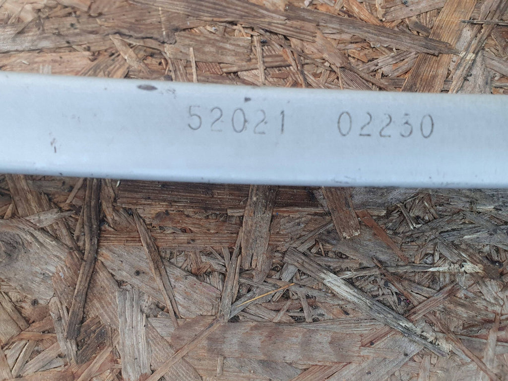 Toyota Auris II E18 13- BELKA WZMOCNIENIE ZDERZAKA PRZÓD 52021-02230