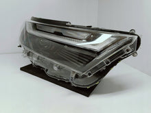 Laden Sie das Bild in den Galerie-Viewer, Toyota RAV 4 V LIFT 22- SCHEINWERFER RECHTS VORNE FULL LED EU 81145-42E10