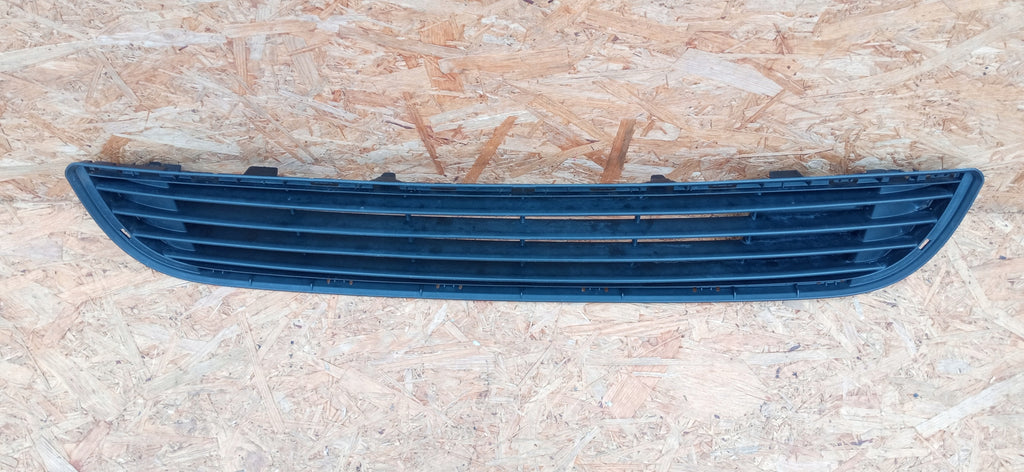 BERLINGO PARTNER II 08- ATRAPA KRATKA DOLNA GRILL ZDERZAKA PRZÓD 9681519877