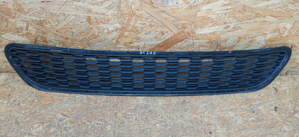 KIA PRO CEED GT 15- KRATKA ATRAPA GRILL ZDERZAKA PRZÓD 86560-A2900
