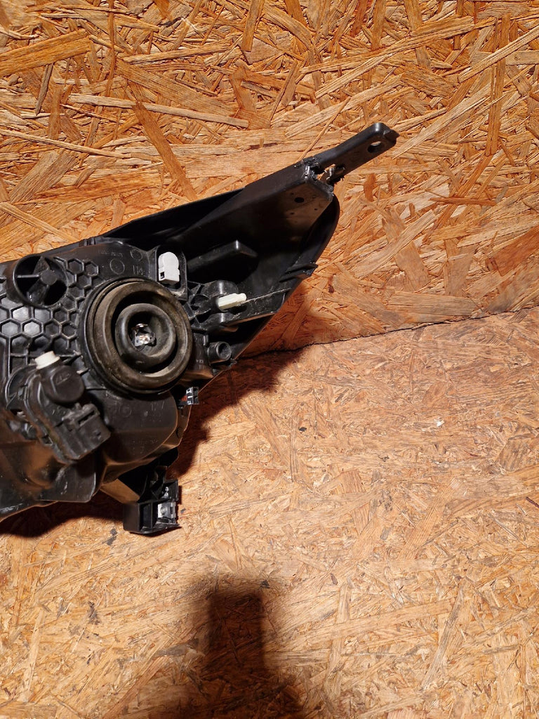 NISSAN NOTE II 2 E12 13- RIGHT FRONT HEADLIGHT 89907546