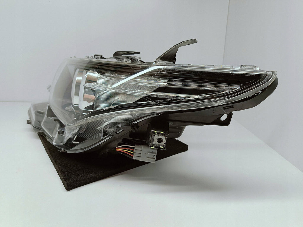 Toyota Auris II E18 LIFT 15- SCHEINWERFER LINKS LINSE+LED EU 81150-02K30