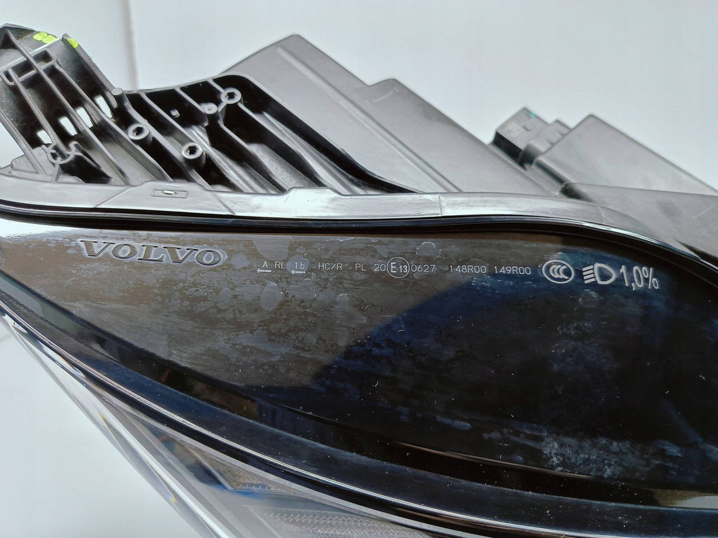 Volvo EX30 EX-30 23- LAMPA PRAWA PRZÓD PRZEDNIA FULL LED EU 80000628