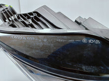 Laden Sie das Bild in den Galerie-Viewer, Volvo EX30 EX-30 23- LAMPA PRAWA PRZÓD PRZEDNIA FULL LED EU 80000628