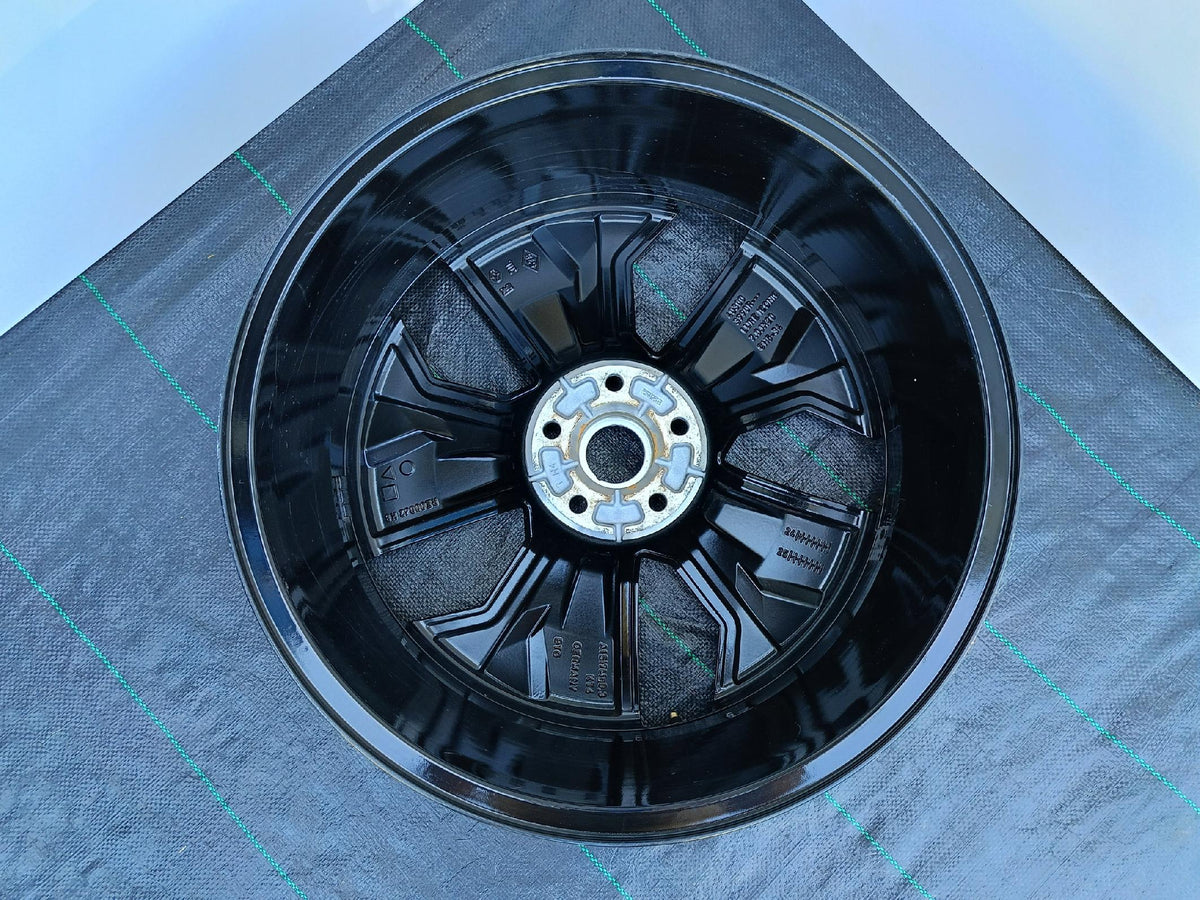 Jante Aluminium Renault Megane IV E-Tech 7.0"x20" 5X114.3 ET34 403003990R — photo 11 sur 16