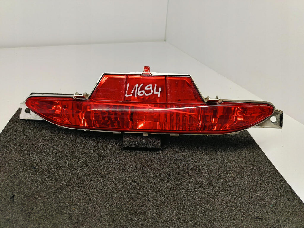 208 CORSA F MOKKA B C4 DS3- NEBELSCHEINWERFER STOßSTANGE HINTEN 9674308980
