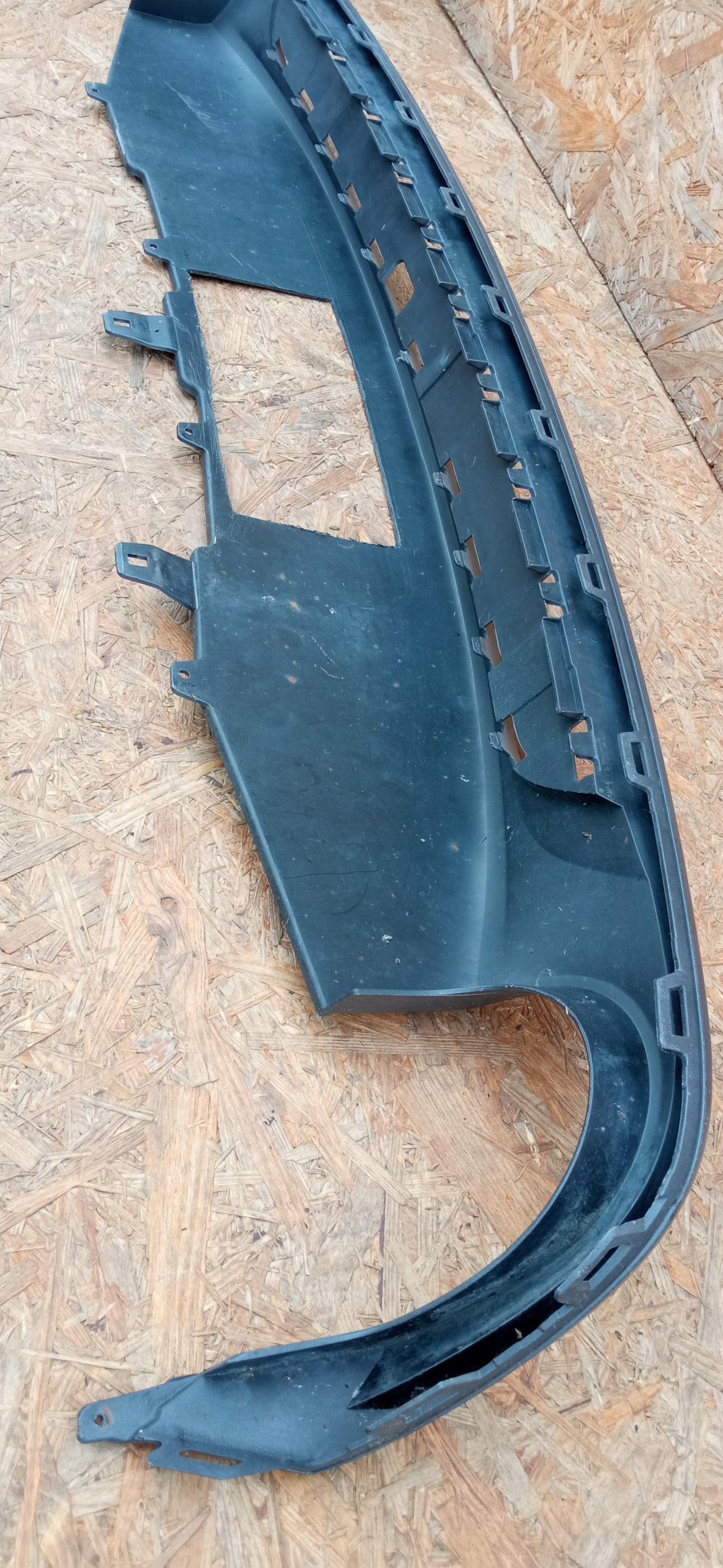Audi A6 C7 Lift 10- Diffuser Filler Panel Spoiler Rear Bumper 4G0807521F — photo 8 of 10