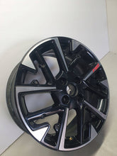 Laden Sie das Bild in den Galerie-Viewer, Opel Corsa F ALUFELGE 17 ZOLL 7''x17'' ET32 4x108 OE 9833892680