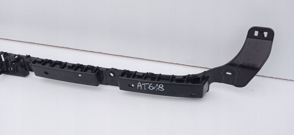 TESLA MODEL 3 LIFT 23- HALTERUNG HALTER MITTELSTÜCK STOSSFÄNGER HINTEN 1757096-00-C