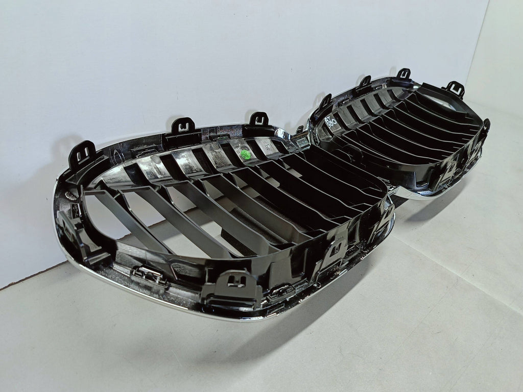 BMW X1 F48 LCI LIFT 19- ATRAPA GRILL NERKI ZDERZAKA PRZEDNIEGO 51138493450