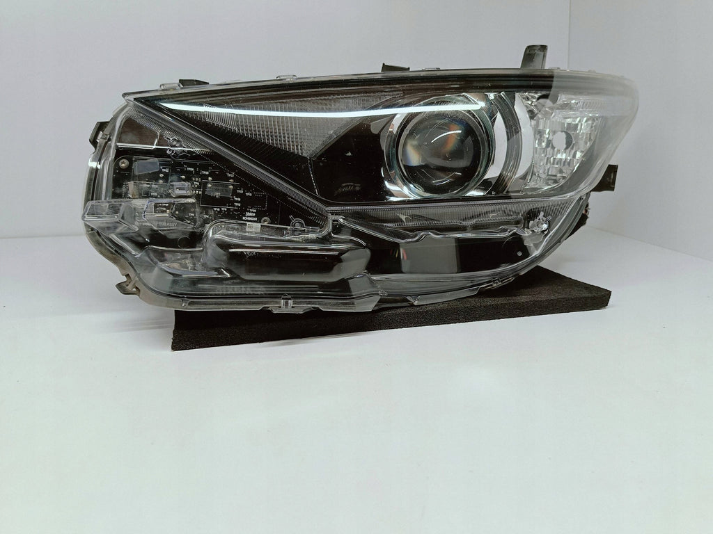 Toyota Auris II E18 LIFT 15- SCHEINWERFER LINKS LINSE+LED EU 81150-02K30