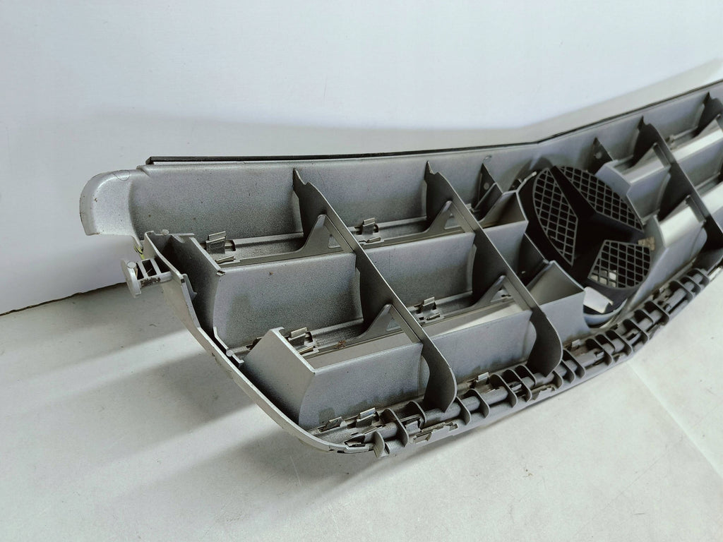 Mercedes-Benz C W204 07- ATRAPA GRILL KRATKA ZDERZAKA PRZÓD A2048800023