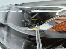 Laden Sie das Bild in den Galerie-Viewer, Toyota Prius Prime II 17- SCHEINWERFER LINKS VORNE VOLL LED EU KOITO 47-92